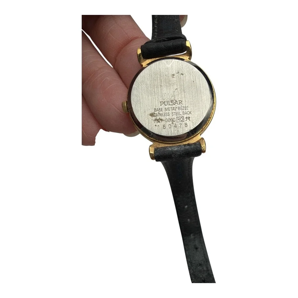Pulsar Quartz Womens Vintage Watch V827-0090 Leather Band Black 26mm Untested